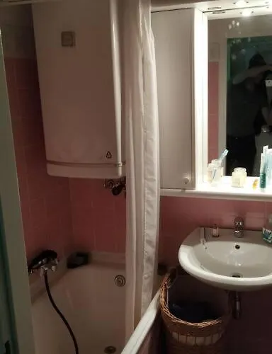 15 Min Zum Zentrum Apartman Bécs